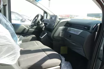 LHD - HYUNDAI STARIA 3.5L PETROL 11 SEATER AUTO - COMFORT