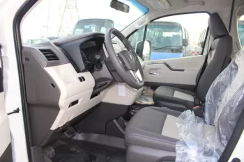 TOYOTA HIACE 3.5 L PETROL GL FULL OPTIONS AUTO