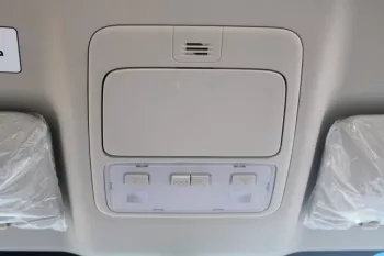 TOYOTA HIACE 3.5 L PETROL GL FULL OPTIONS AUTO