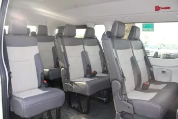 TOYOTA HIACE 3.5 L PETROL GL FULL OPTIONS AUTO