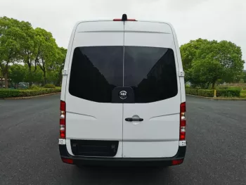 LHD – VANCHE V6 3.0L DIESEL PASSENGER VAN 15-SEATER MANUAL