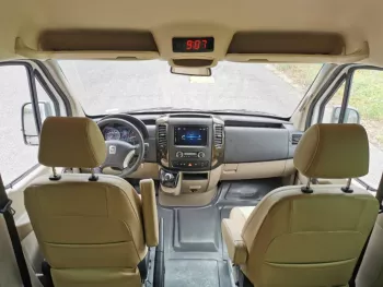 LHD – VANCHE V6 3.0L DIESEL PASSENGER VAN 15-SEATER MANUAL