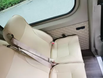 LHD – VANCHE V6 3.0L DIESEL PASSENGER VAN 15-SEATER MANUAL