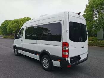 LHD – VANCHE V6 3.0L DIESEL PASSENGER VAN 15-SEATER MANUAL