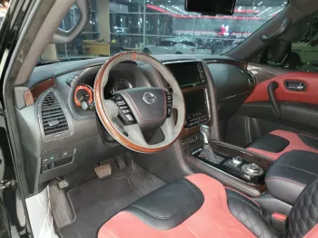 Nissan patrol platinum V8 Model 2021