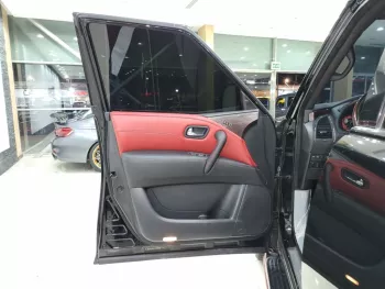 Nissan patrol platinum V8 Model 2021