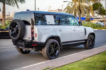Land Rover Defender V 8 2023