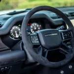 Land Rover Defender V 8 2023 - Thumbnail 6