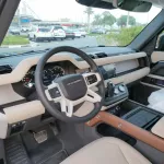 Land rover Defender P300 V4 2023 - Thumbnail 8