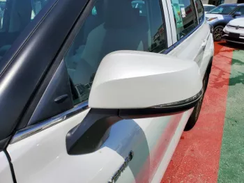 Toyota Highlander 2023 White Color 2.5L petrol///Hybrid Awd with RADAR and Electric back door