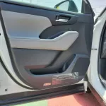 Toyota Highlander 2023 White Color 2.5L petrol///Hybrid Awd with RADAR and Electric back door - Thumbnail 7