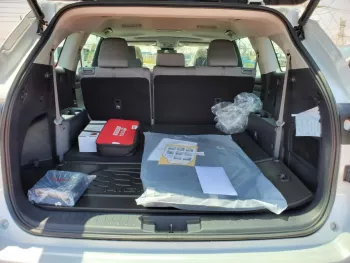 Toyota Highlander 2023 White Color 2.5L petrol///Hybrid Awd with RADAR and Electric back door