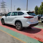 Toyota Highlander 2023 White Color 2.5L petrol///Hybrid Awd with RADAR and Electric back door - Thumbnail 20