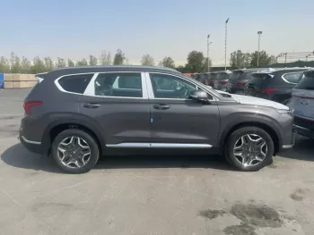 Hyundai Santafee 2.5 petrol Full Option 4*4 2023 Grey color ONLY FOR EXPORT