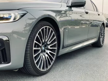 2022 BMW 750 Li GCC SPECS
