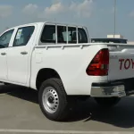 TOYOTA HILUX 2.4L BASIC WITH POWER WINDOW 2022 - WFITE (Black) - Thumbnail 4