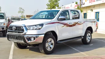 TOYOTA HILUX 2.4L AT WITH DIFFLOCK 2022
