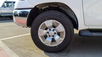TOYOTA HILUX 2.4L AT WITH DIFFLOCK 2022