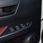 TOYOTA HILUX 2.4L AT WITH DIFFLOCK 2022 - Thumbnail 14