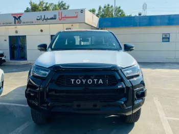 TOYOTA HILUX 4.0 L GRS BLACK 2023