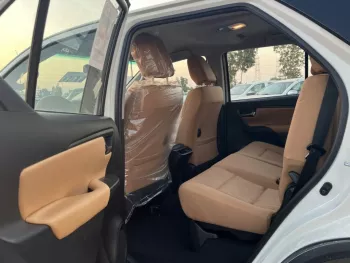 TOYOTA FORTUNER 2.7 AT CLIMATE CONTROL 2023