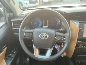 TOYOTA FORTUNER 2.7 AT CLIMATE CONTROL 2023