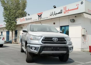 TOYOTA HILUX 2.4 AT DIFFLOCK SILVER 2023