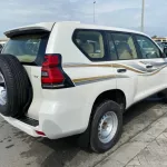 TOYOTA PRADO 2.7 TX SPARE UP WHITE 2023 - Thumbnail 6