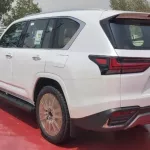 Lexus LX 600 VIP 2022 - Thumbnail 3