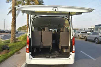 2022 MODEL TOYOTA HIACE HIGH ROOF GL 2.8L  DIESEL 13  SEATER BUS AUTOMATIC TRANSMISSION
