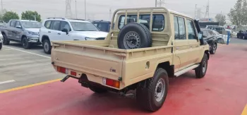 Toyota Land Cruiser Pick Up 4 doors 4.5L v8 diesel