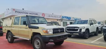 Toyota Land Cruiser Pick Up 4 doors 4.5L v8 diesel