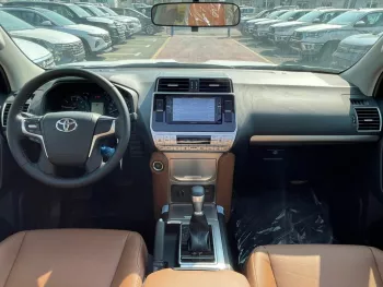 Toyota Prado TXL 4.0L / V6 spare up 4WD / 2022