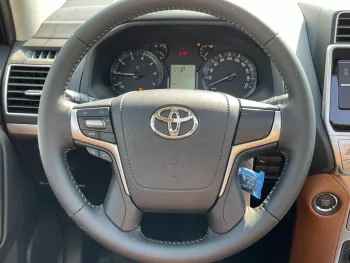 Toyota Prado TXL 4.0L / V6 spare up 4WD / 2022