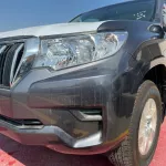 Toyota Prado TXL 4.0 / 6V spare down / 2022 - Thumbnail 3