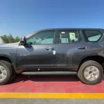 Toyota Prado TXL 4.0 / 6V spare down / 2022 - Thumbnail 4