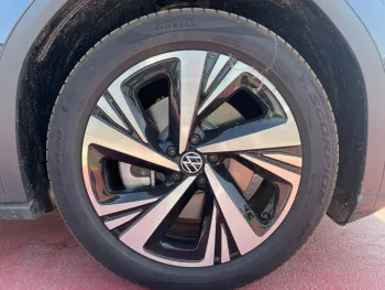 ID.6 pro / crozz , 360cam , panoramic roof , 2022