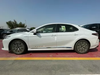 Toyota Camry Hybrid GLE 2022 , 2.5L
