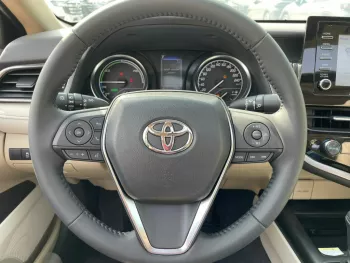 Toyota Camry Hybrid GLE 2022 , 2.5L