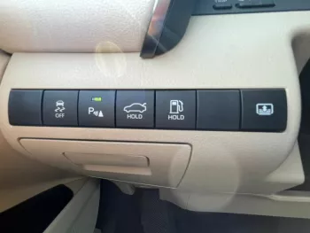 Toyota Camry Hybrid GLE 2022 , 2.5L