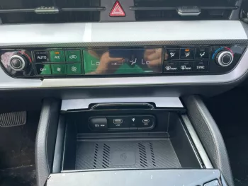 Kia Sportage 2022 ,1.6L , panoramic open roof ,remote start engine