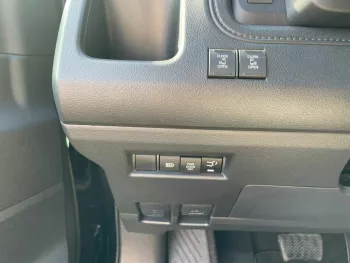 Toyota Granvia 2023 Premium 3.5L ,6 seat ,360cam , full option