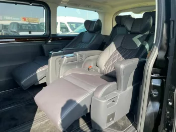 Toyota Granvia 2023 Premium 3.5L ,6 seat ,360cam , full option