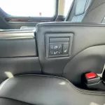 Toyota Granvia 2023 Premium 3.5L ,6 seat ,360cam , full option - Thumbnail 22