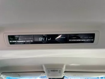 Toyota Granvia 2023 Premium 3.5L ,6 seat ,360cam , full option