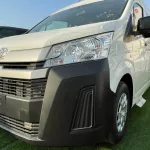 2022 Van High Roof Toyota Hiace 3.5L , 13 seats , 3 point seat belt - Thumbnail 3