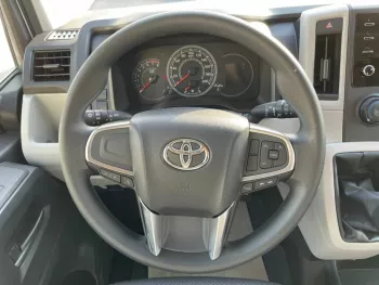 2022 Van High Roof Toyota Hiace 3.5L , 13 seats , 3 point seat belt