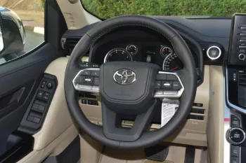 2022 MODEL TOYOTA LAND CRUISER 300 GXR V6 3.3L DIESEL TWIN TURBO AUTOMATIC TRANSMISSION