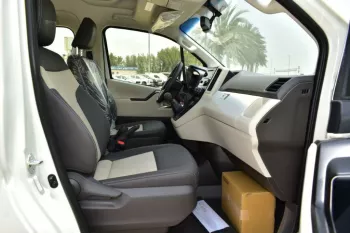 2022 MODEL TOYOTA HIACE HIGH ROOF GL 2.8L  DIESEL 13  SEATER MANUAL TRANSMISSION
