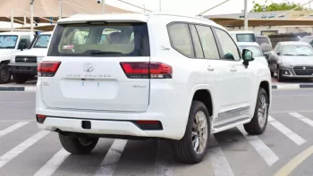 Toyota Land Cruiser L4 GXR | Twin Turbo | 3.5L V6 | 2022 | Petro